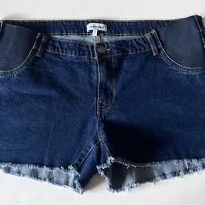 NWT! Motherhood Maternity Denim Shorts size XLarge with Frayed Hem